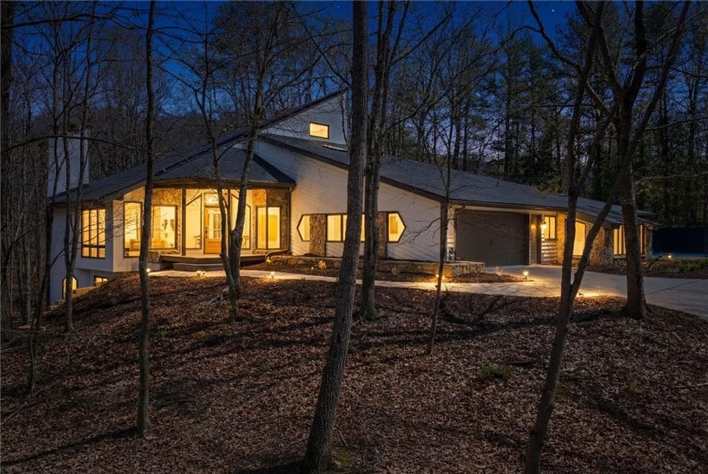 6 bedroom, 6 bathroom, 6,215 sq ft single family residence sold at 14 Ball Creek Way, Atlanta, GA 30350