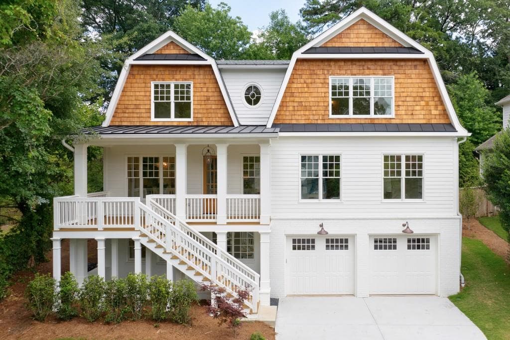 6 bedroom, 5 bathroom, 4,165 sq ft single family residence sold at 2717 Skyland Drive, Brookhaven, GA 30319