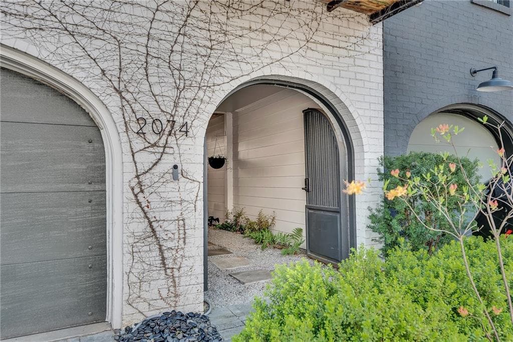 4 bedroom, 4 bathroom, 2,448 sq ft townhouse sold at 2074 Telfair Circle, Atlanta, GA 30324