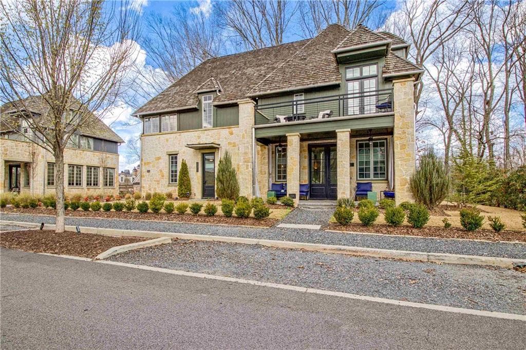 3 bedroom, 3 bathroom, 1,887 sq ft single family residence for sale at 335 2nd Street, Fayetteville, GA 30214