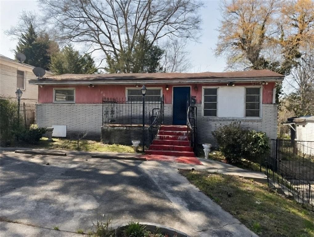 4 bedroom, 2 bathroom, 1,885 sq ft single family residence sold at 124 Sewanee Avenue, Atlanta, GA 30314
