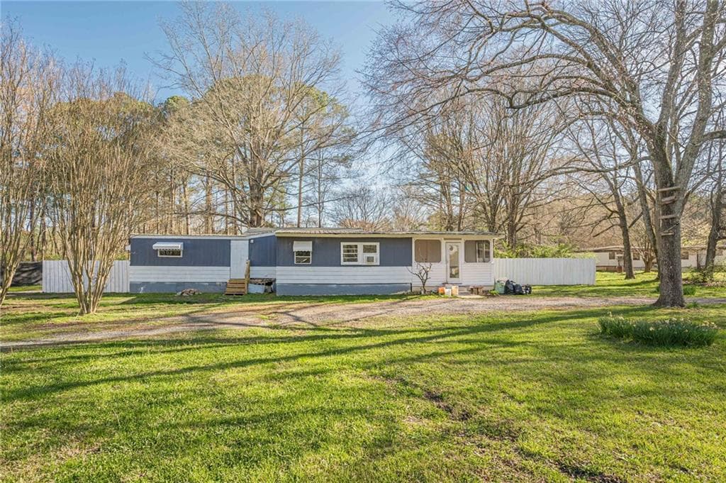 4 bedroom, 2 bathroom, 1,696 sq ft single family residence sold at 25 Sherwood Lane, Cartersville, GA 30120