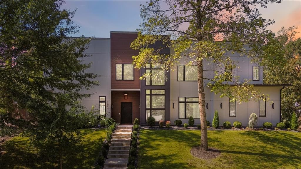 5 bedroom, 5 bathroom, 4,150 sq ft single family residence sold at 2824 Ashford Road, Brookhaven, GA 30319