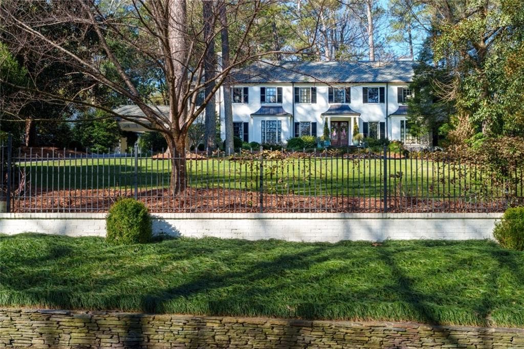 6 bedroom, 10 bathroom, 11,119 sq ft single family residence sold at 3540 Tuxedo Road, Atlanta, GA 30305