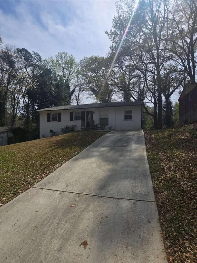 3 bedroom, 2 bathroom, 1,300 sq ft single family residence sold at 3548 Fairlane Drive, Atlanta, GA 30331