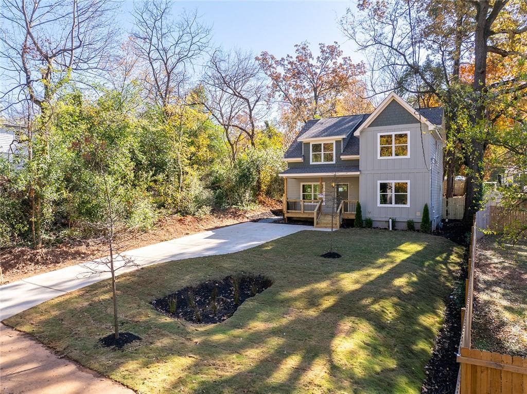 4 bedroom, 3 bathroom, 2,050 sq ft single family residence sold at 2425 Mellville Avenue, Decatur, GA 30032