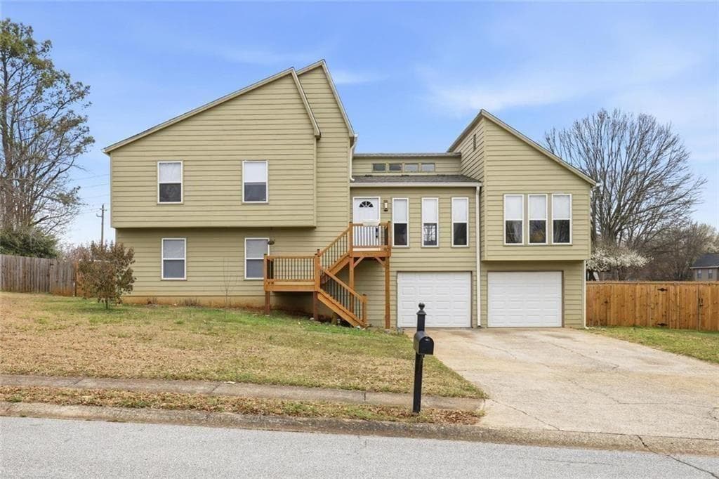 2560 Blakely Court, Marietta, GA 30066 — most recent listing photo