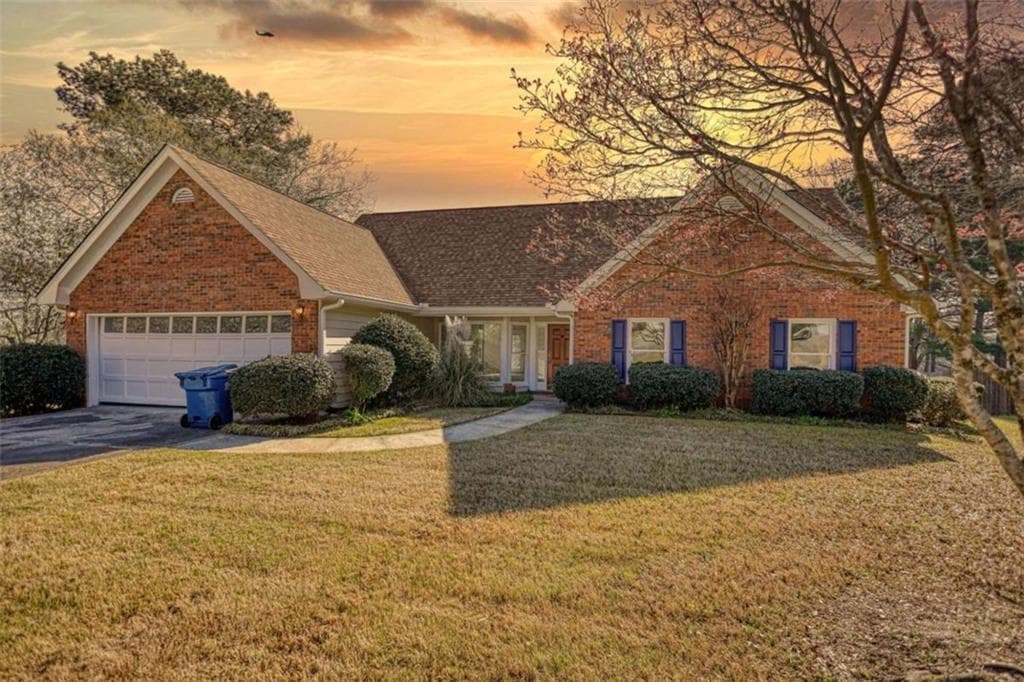 3 bedroom, 2 bathroom, 1,574 sq ft single family residence sold at 1280 Stone Bridge Ct SW, Conyers, GA 30094