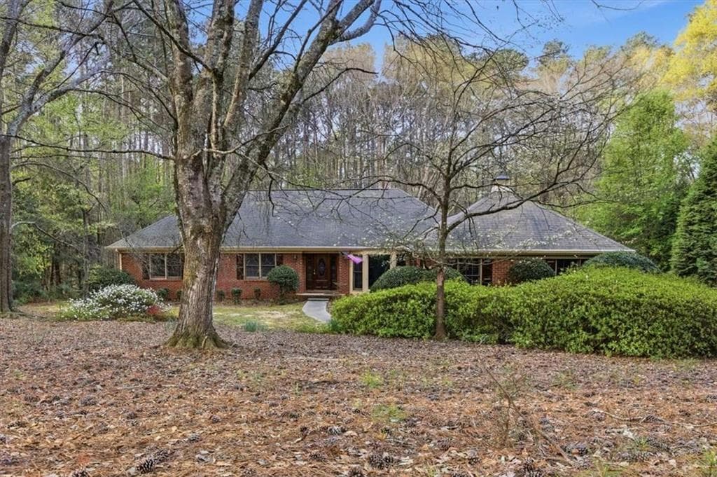 3 bedroom, 2 bathroom, 2,105 sq ft single family residence sold at 3197 Spring Lake Drive, Conyers, GA 30013