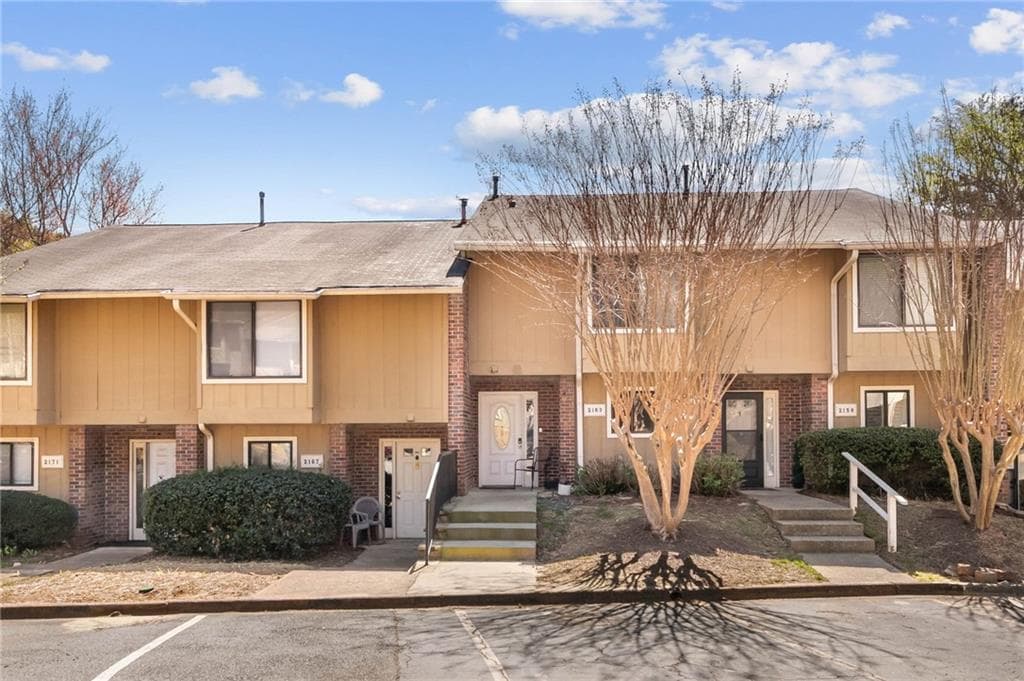 2 bedroom, 3 bathroom, 1,426 sq ft townhouse sold at 2163 Palmyra Drive, Marietta, GA 30067