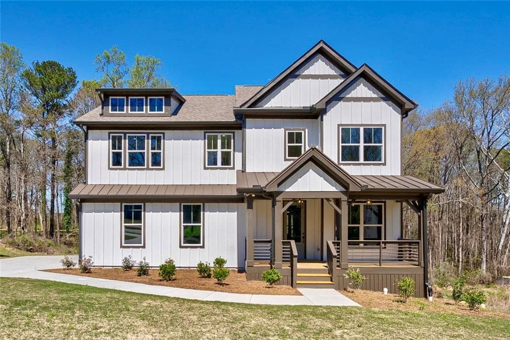 7 bedroom, 5 bathroom, 3,980 sq ft single family residence sold at 1702 Eastside Parc Street, Atlanta, GA 30316