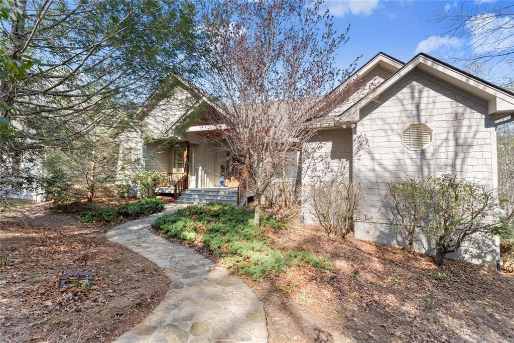3 bedroom, 3 bathroom, 4,301 sq ft single family residence under contract at 650 Northwind, Sautee Nacoochee, GA 30571