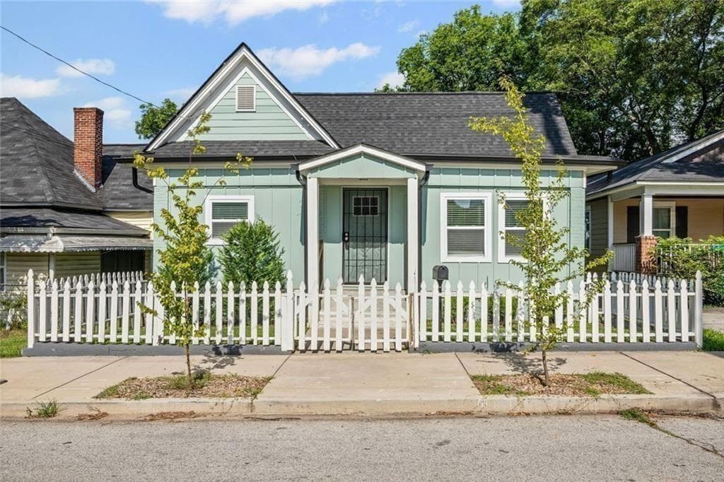 5 bedroom, 3 bathroom, 1,872 sq ft single family residence sold at 480 James P Brawley Drive, Atlanta, GA 30318