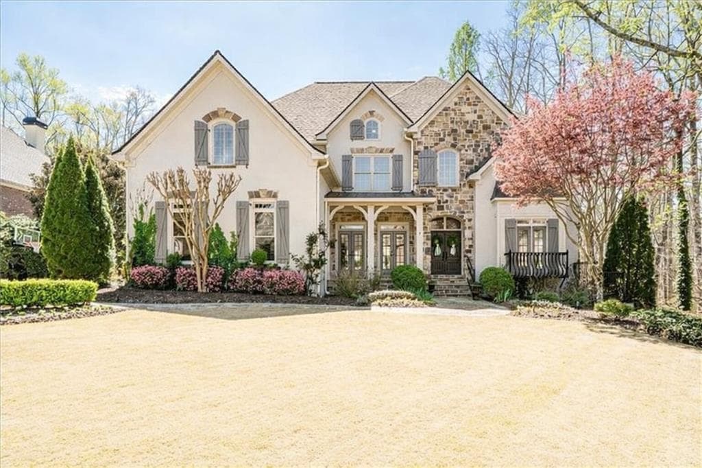 6 bedroom, 6 bathroom, 6,198 sq ft single family residence sold at 9040 Preston Lane, Suwanee, GA 30024