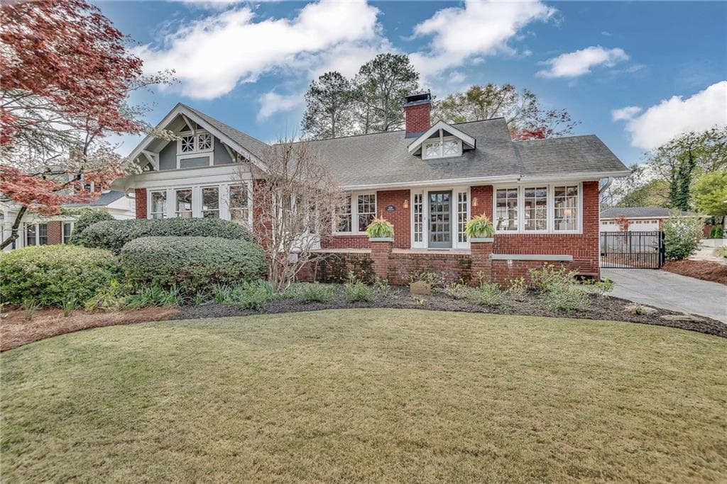 5 bedroom, 3 bathroom, 3,579 sq ft single family residence sold at 1289 Oxford Road, Atlanta, GA 30306