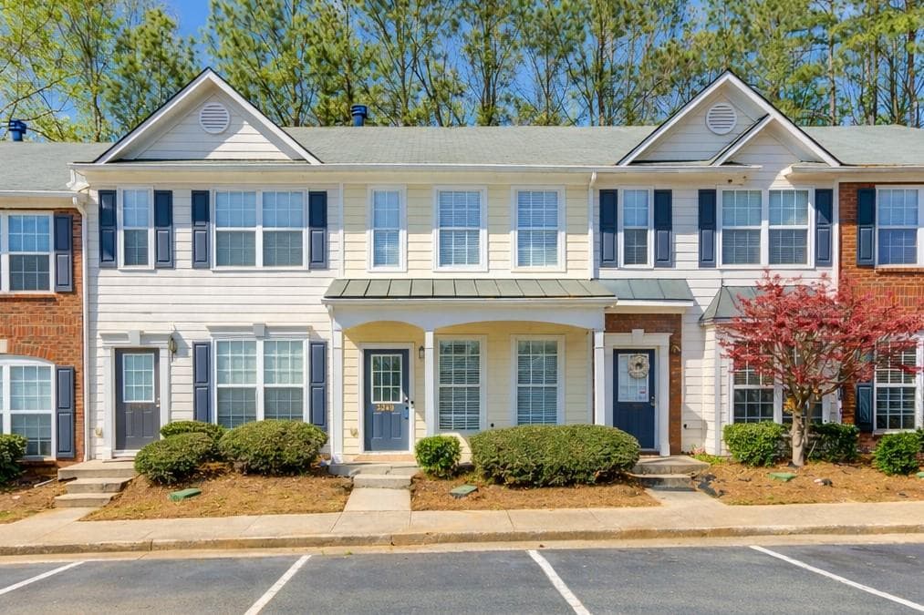 3340 Hidden Cove Circle, Peachtree Corners, GA 30092 — most recent listing photo