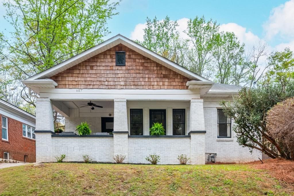 3 bedroom, 3 bathroom, 1,356 sq ft single family residence sold at 911 United Avenue, Atlanta, GA 30316