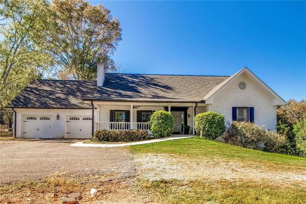 4 bedroom, 4 bathroom, 2,653 sq ft single family residence sold at 3925 MARK LAKE Road, Cumming, GA 30028