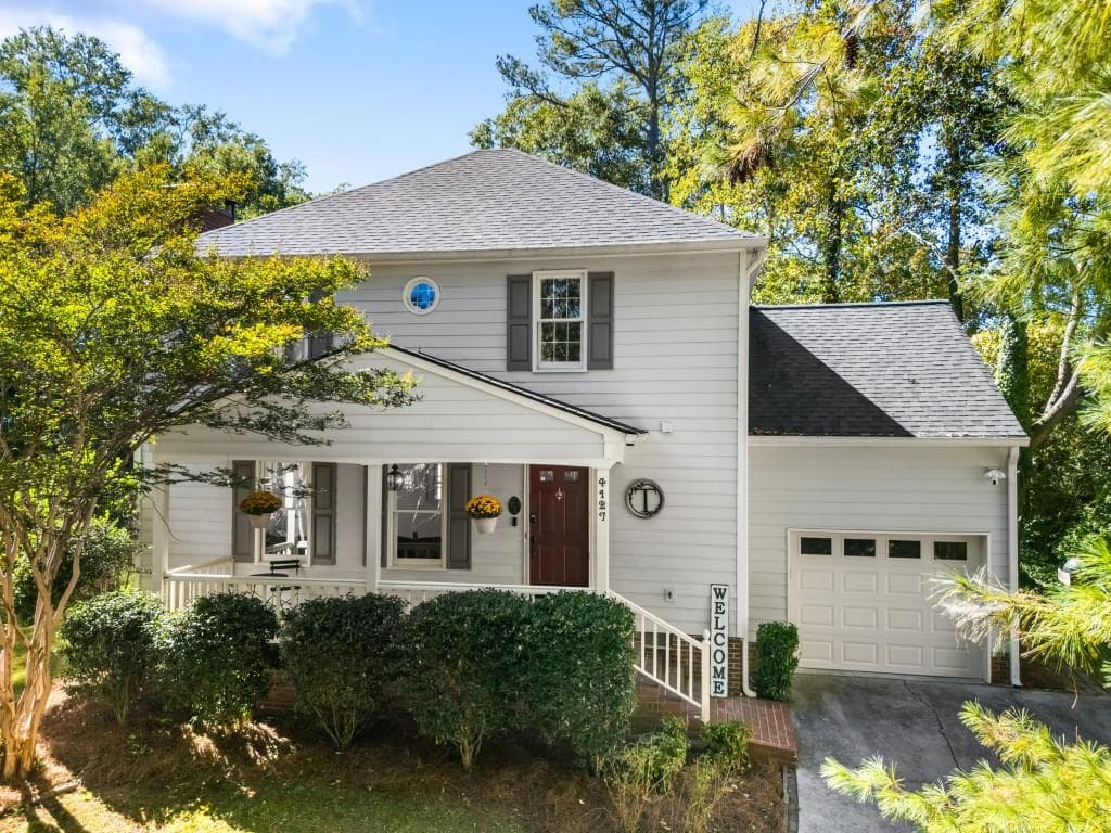 3 bedroom, 3 bathroom, 1,752 sq ft single family residence sold at 4127 Mountain Oak Cove, Tucker, GA 30083