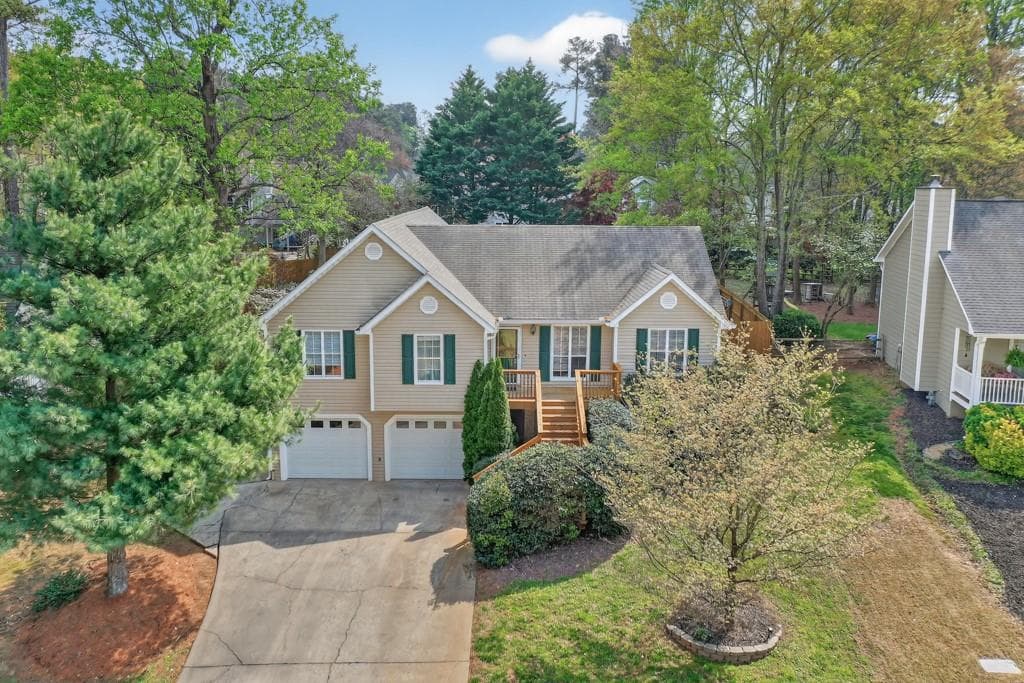5 bedroom, 4 bathroom, 2,892 sq ft single family residence sold at 4007 Cinnamon Fern Lane, Woodstock, GA 30189