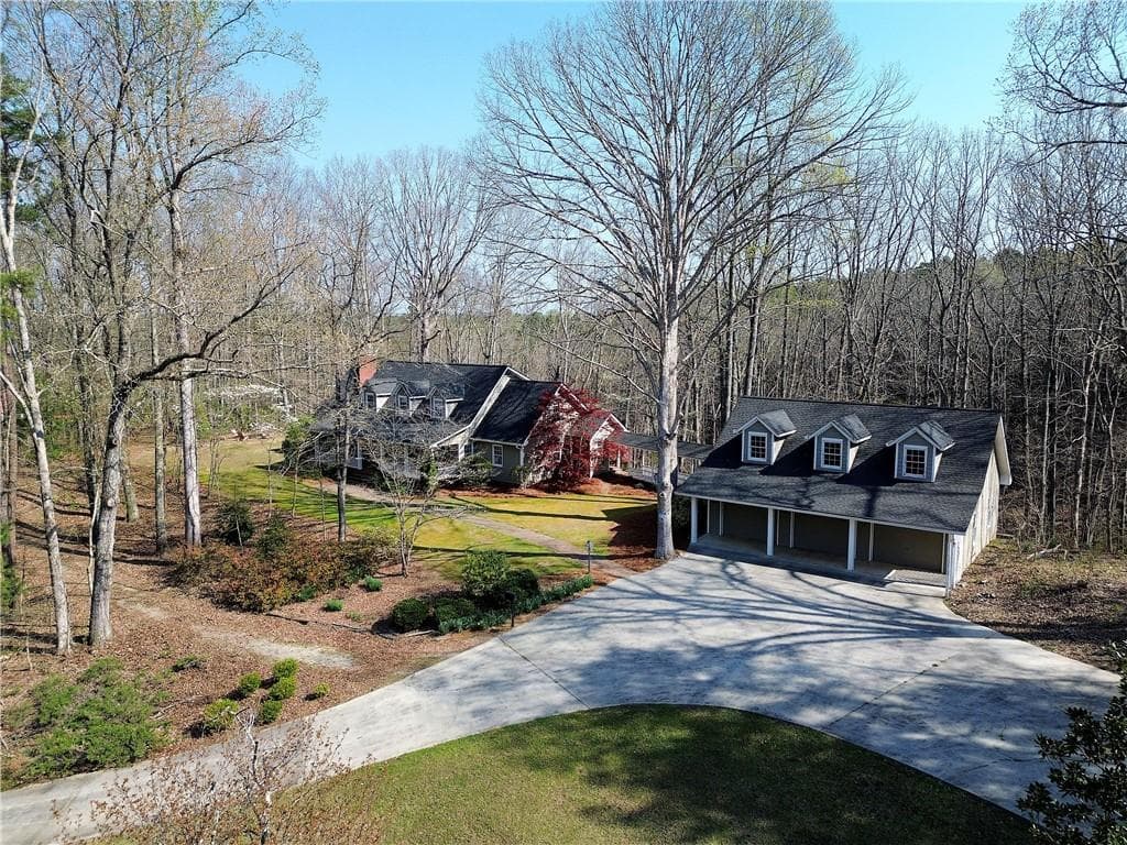4 bedroom, 4 bathroom, 3,552 sq ft single family residence sold at 8381 Highway 100, Buchanan, GA 30113