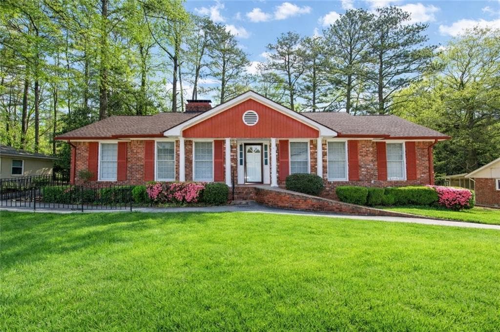 5 bedroom, 4 bathroom, 2,049 sq ft single family residence sold at 2760 The Fontainebleau, Atlanta, GA 30331