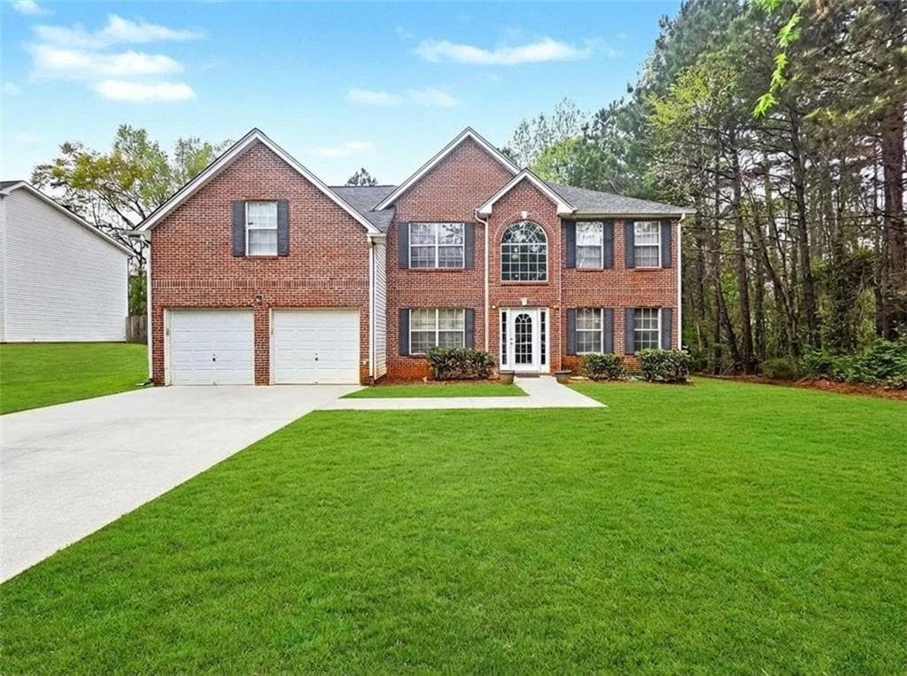 4 bedroom, 4 bathroom, 2,879 sq ft single family residence sold at 4041 Smithfield Trail, Ellenwood, GA 30294