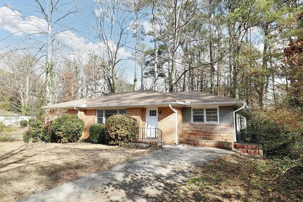 4 bedroom, 2 bathroom, 1,443 sq ft single family residence sold at 2576 wood valley Drive, East Point, GA 30344