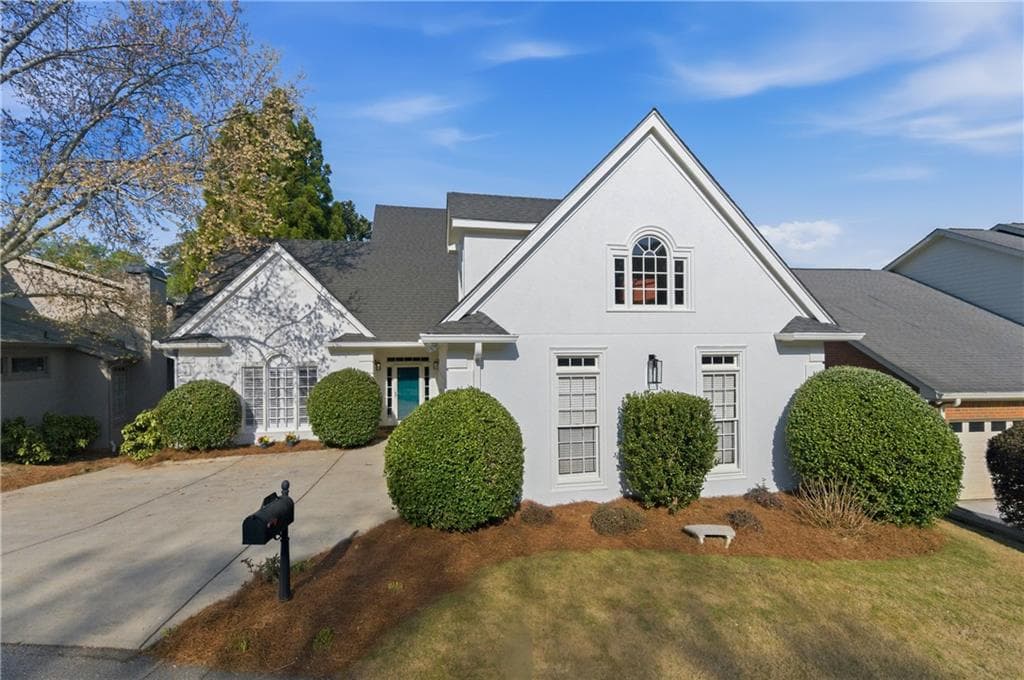 4 bedroom, 3 bathroom, 3,919 sq ft single family residence sold at 3812 Glen Arbor Court, Brookhaven, GA 30319