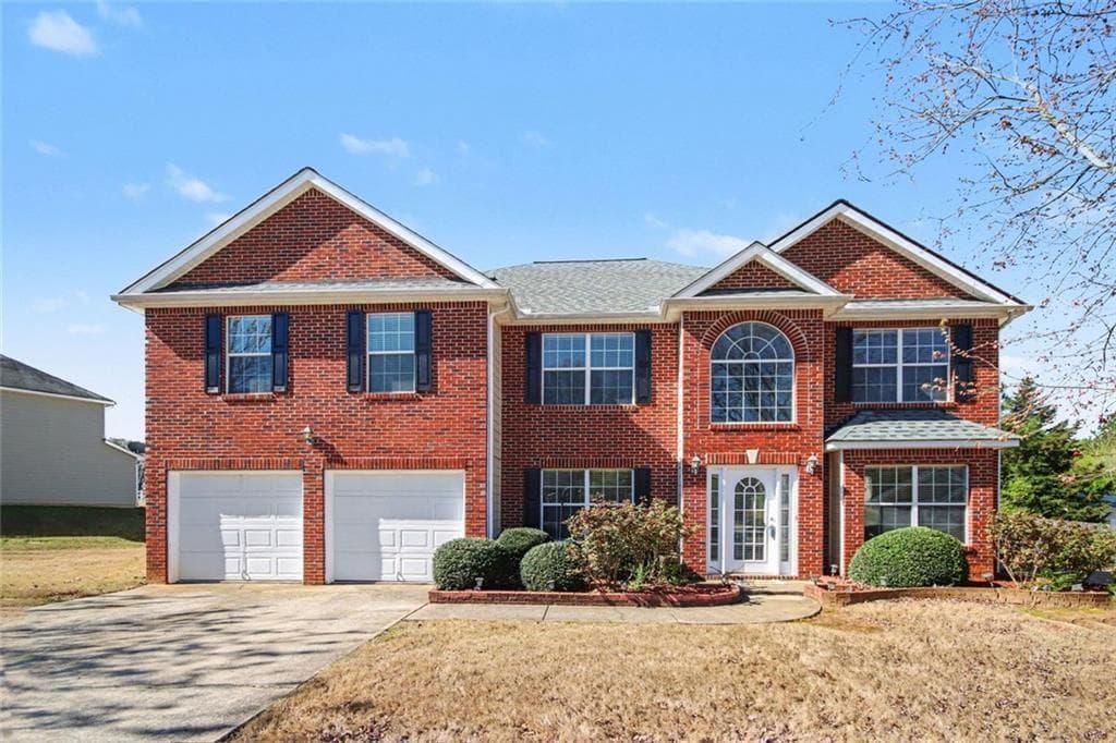 6 bedroom, 4 bathroom, 3,768 sq ft single family residence sold at 4350 Defoors Farm Trail, Powder Springs, GA 30127