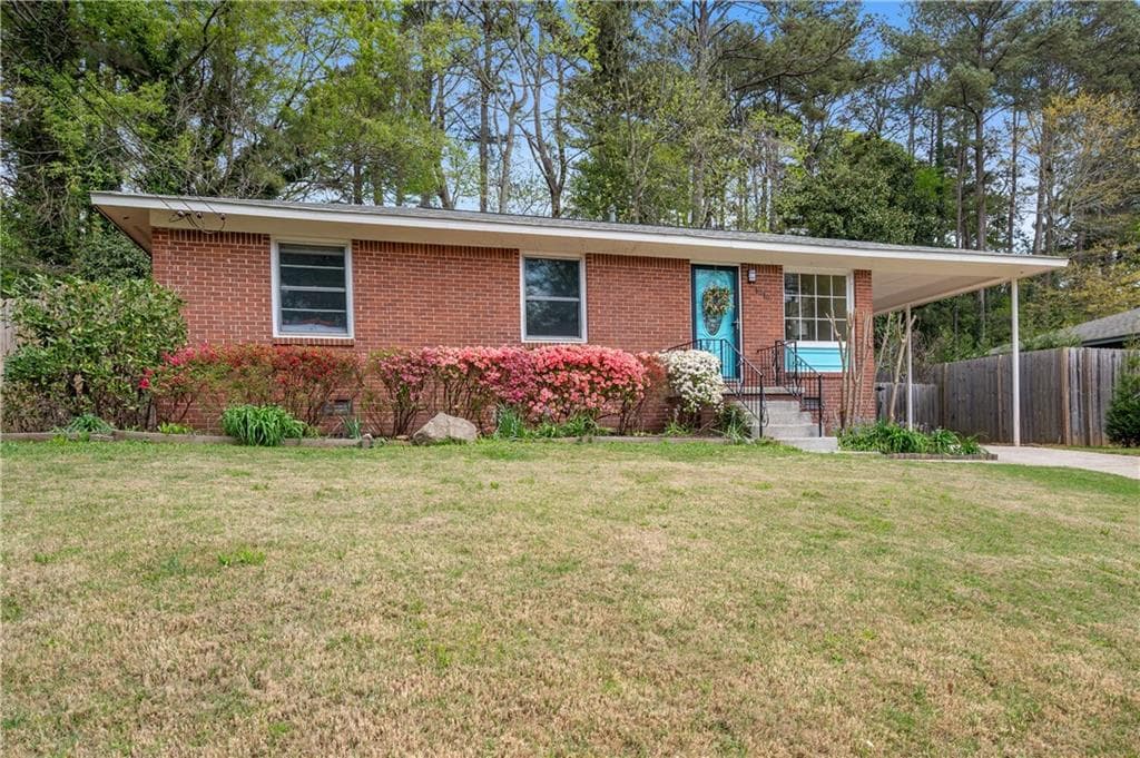 3 bedroom, 1 bathroom, 1,014 sq ft single family residence sold at 1019 Greenbriar Circle, Decatur, GA 30033