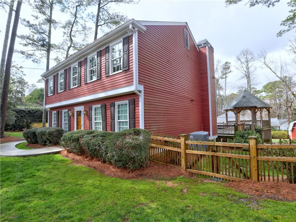 4 bedroom, 3 bathroom, 2,815 sq ft single family residence sold at 3953 Vinyard Trace, Marietta, GA 30062