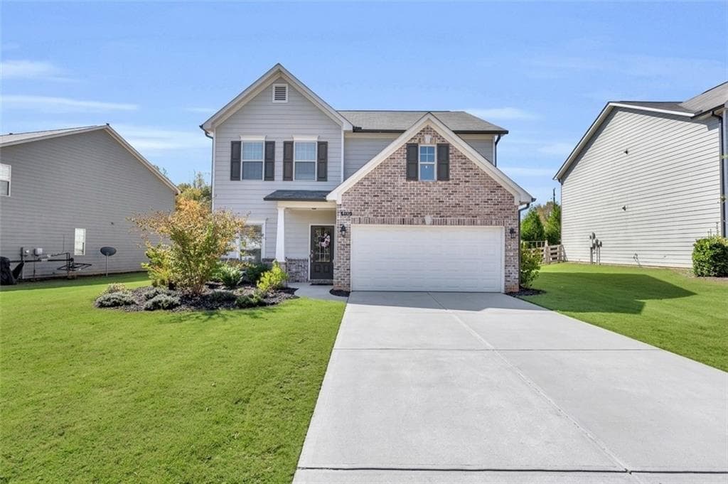 4 bedroom, 3 bathroom, 2,405 sq ft single family residence sold at 4130 Pleasant Woods Drive, Cumming, GA 30028