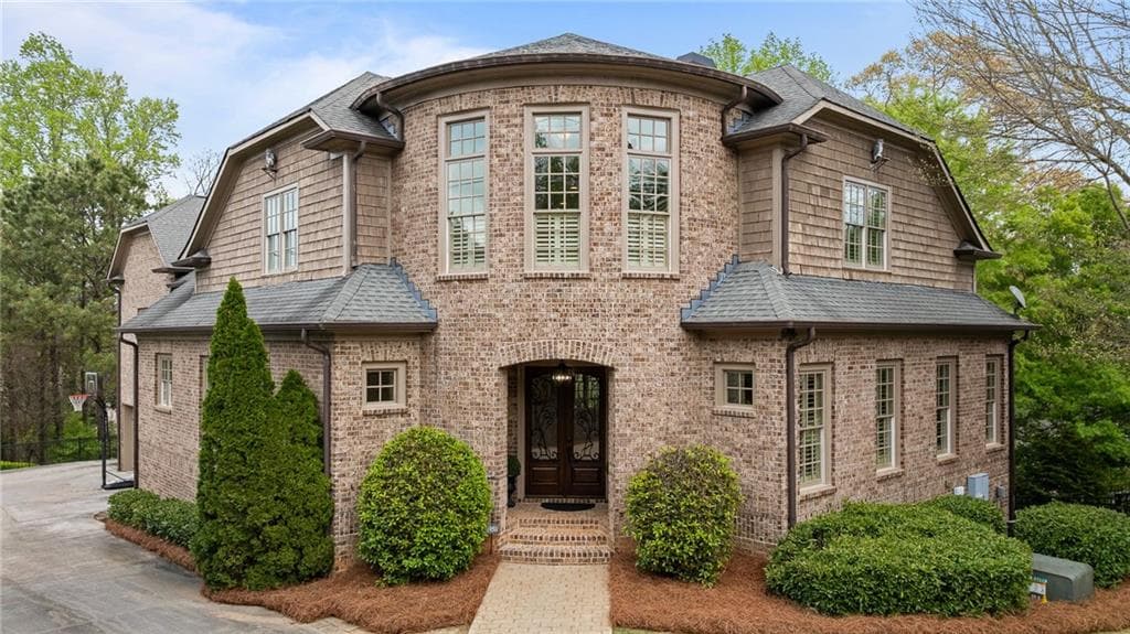 7 bedroom, 7 bathroom, 6,867 sq ft single family residence sold at 1950 Bennetts Point Drive, Marietta, GA 30068