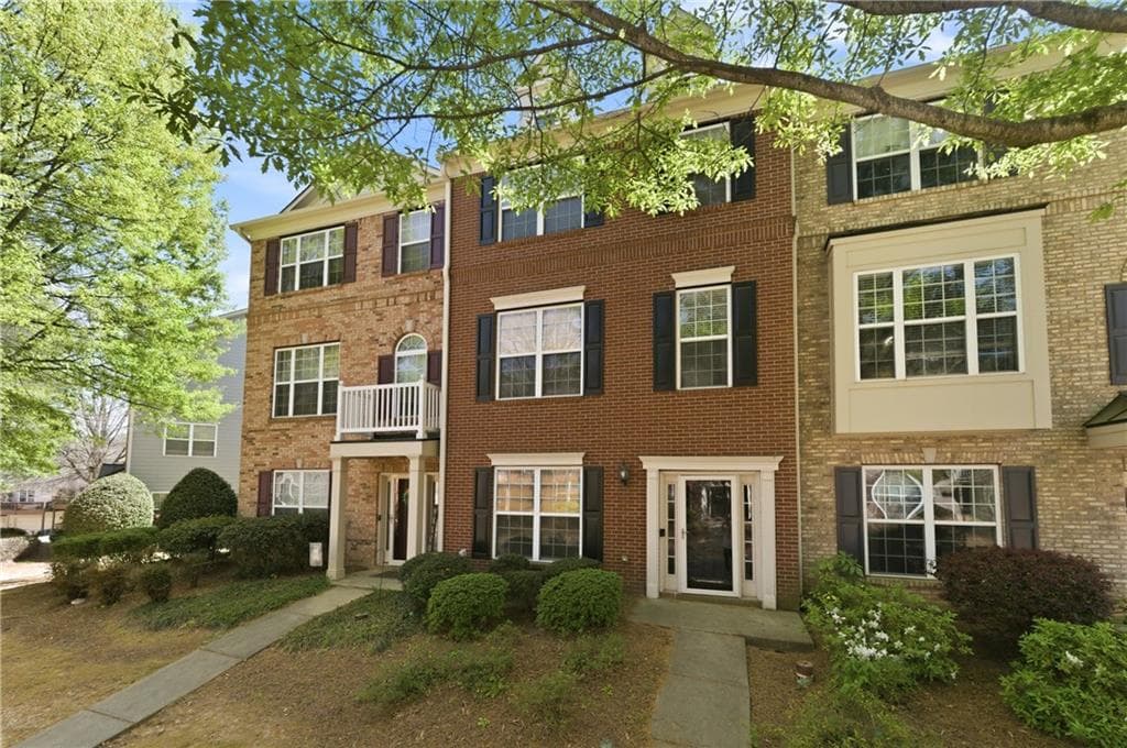 630 Pecan Knoll Drive 13, Marietta, GA 30008 — most recent listing photo