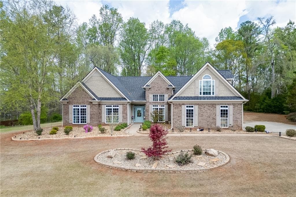 209 Legendary Drive, Hoschton, GA 30548 — most recent listing photo