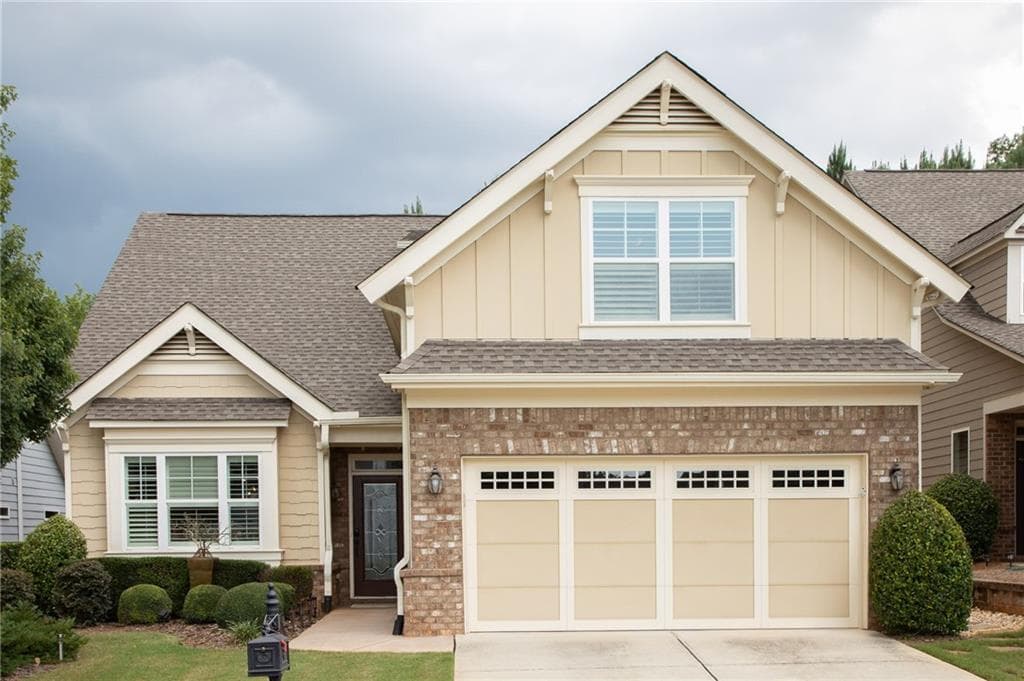 3 bedroom, 3 bathroom, 2,014 sq ft single family residence for sale at 3541 Cresswind Parkway, Gainesville, GA 30504