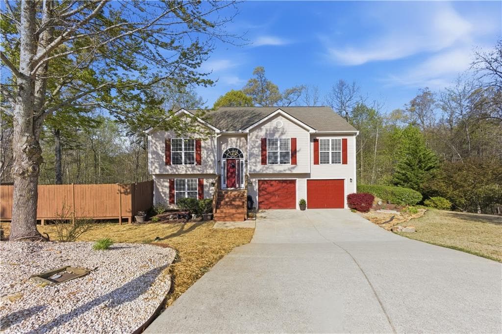4 bedroom, 3 bathroom, 2,486 sq ft single family residence sold at 5407 Lombardy Drive, Lula, GA 30554