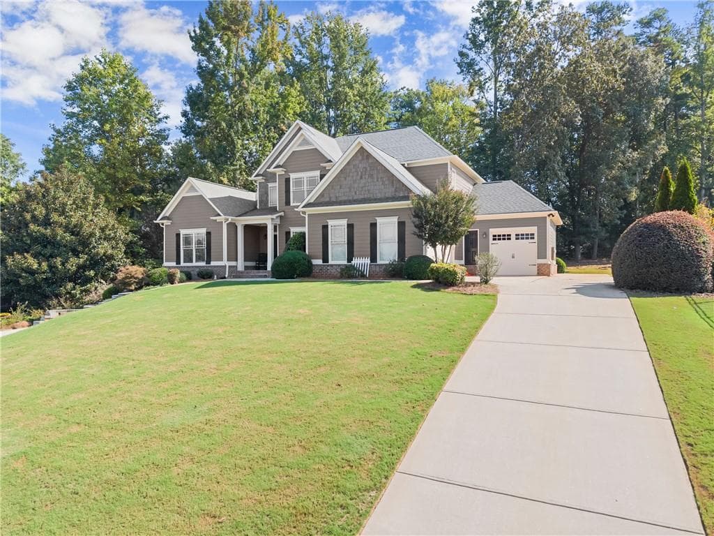 5 bedroom, 4 bathroom, 4,607 sq ft single family residence under contract at 799 Traditions Way, Jefferson, GA 30549