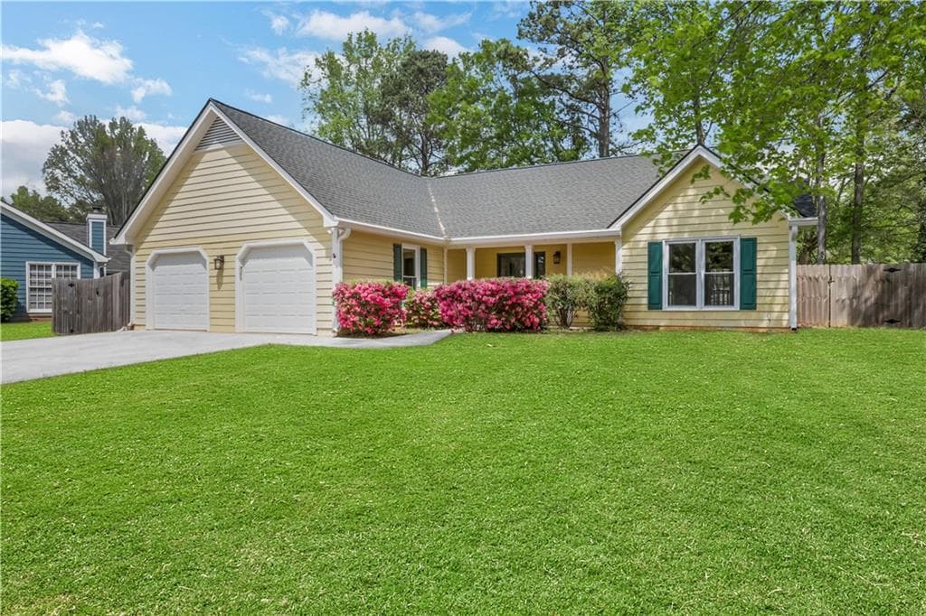 3 bedroom, 2 bathroom, 1,830 sq ft single family residence sold at 4655 Hampton Square Drive, Alpharetta, GA 30022