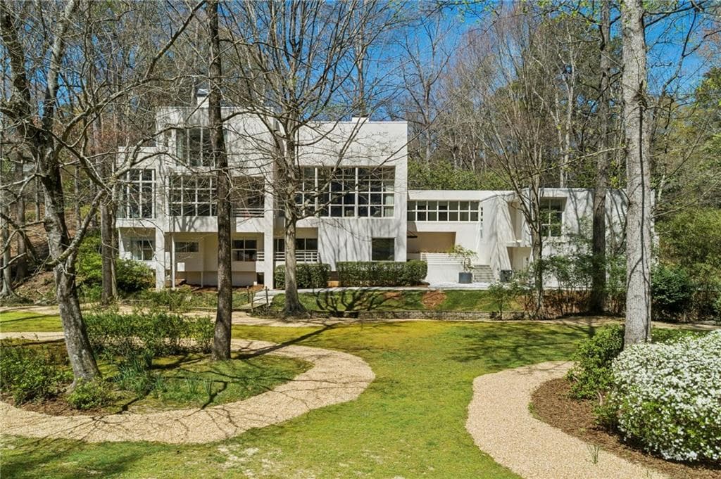 5 bedroom, 6 bathroom, 6,761 sq ft single family residence sold at 4406 N Elizabeth Lane, Atlanta, GA 30339