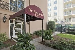 395 Pharr Road 403, Atlanta, GA 30305 — most recent listing photo