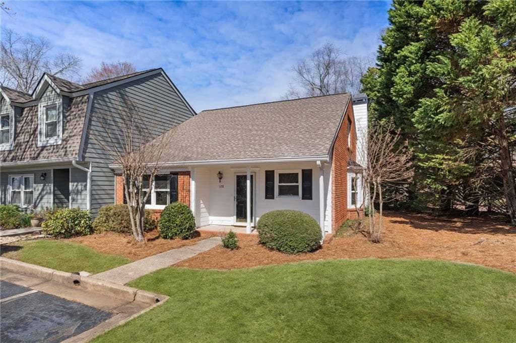 128 Teal Court, Roswell, GA 30076 — most recent listing photo