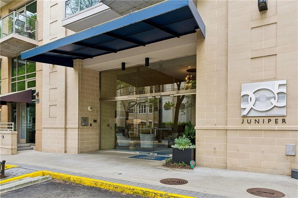 2 bedroom, 2 bathroom, 1,171 sq ft condominium sold at 905 Juniper Street 502, Atlanta, GA 30309