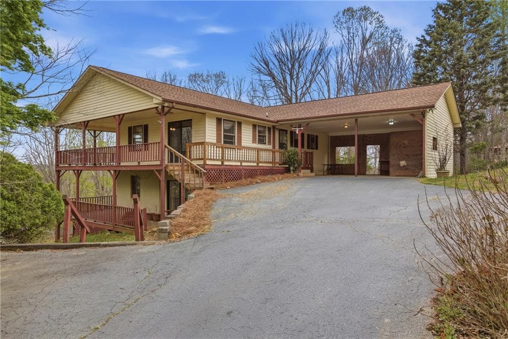 143 Copperhead Road, Cornelia, GA 30531 — most recent listing photo