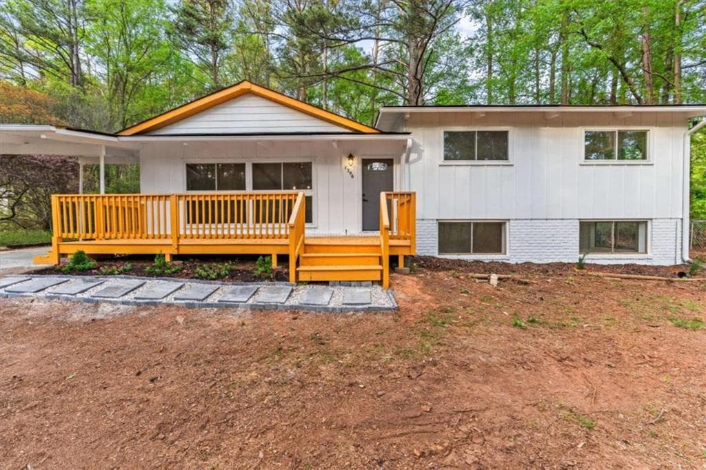 3 bedroom, 2 bathroom, 1,746 sq ft single family residence sold at 1796 E Atlanta Road, Stockbridge, GA 30281