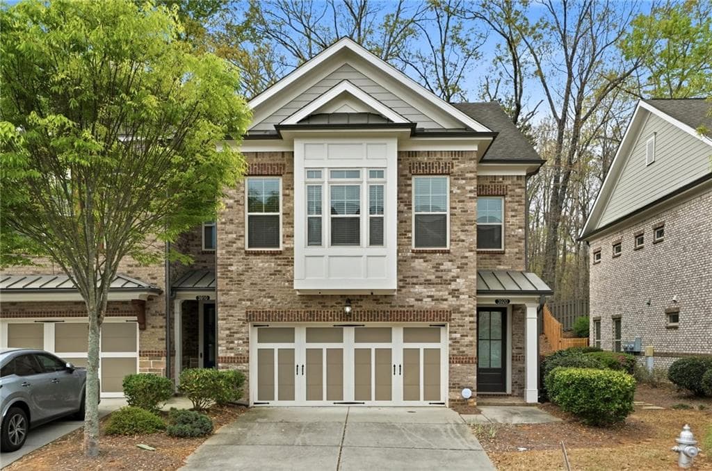 3 bedroom, 3 bathroom, 2,122 sq ft townhouse sold at 3920 Glenview Club Lane, Duluth, GA 30097