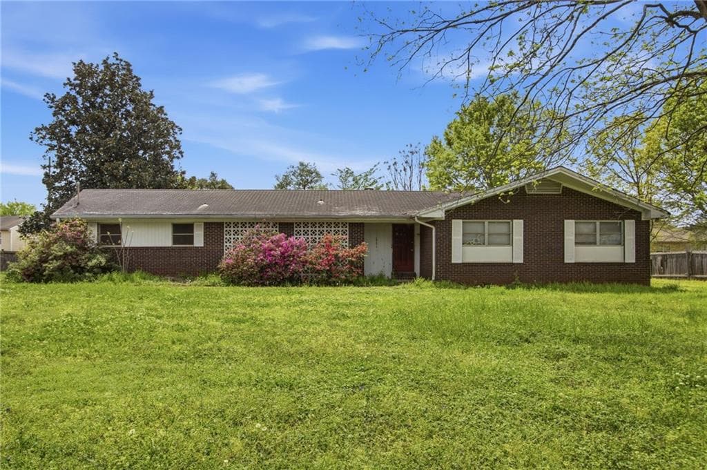 3 bedroom, 2 bathroom, 1,373 sq ft single family residence under contract at 2521 Fairview Road, Covington, GA 30016