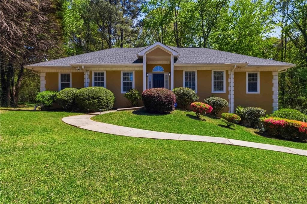 3 bedroom, 2 bathroom, 1,964 sq ft single family residence sold at 720 Garr Circle, Atlanta, GA 30331