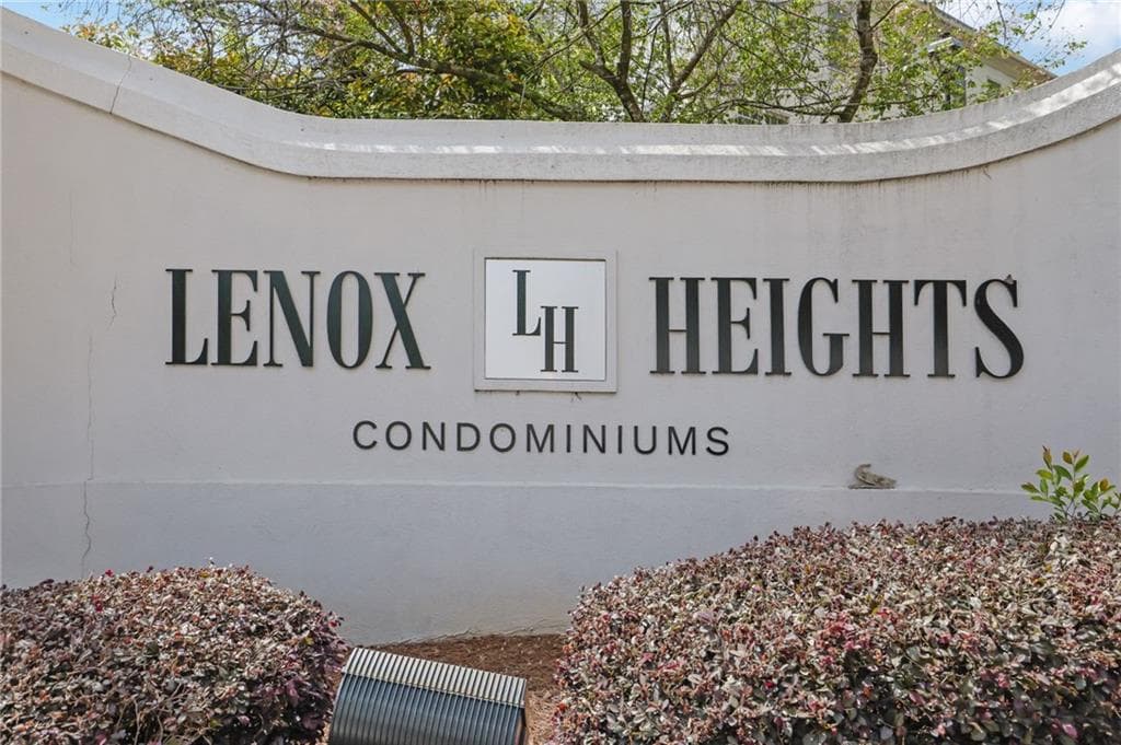 2 bedroom, 2 bathroom, 1,504 sq ft condominium sold at 1104 Pine Heights Drive, Atlanta, GA 30324